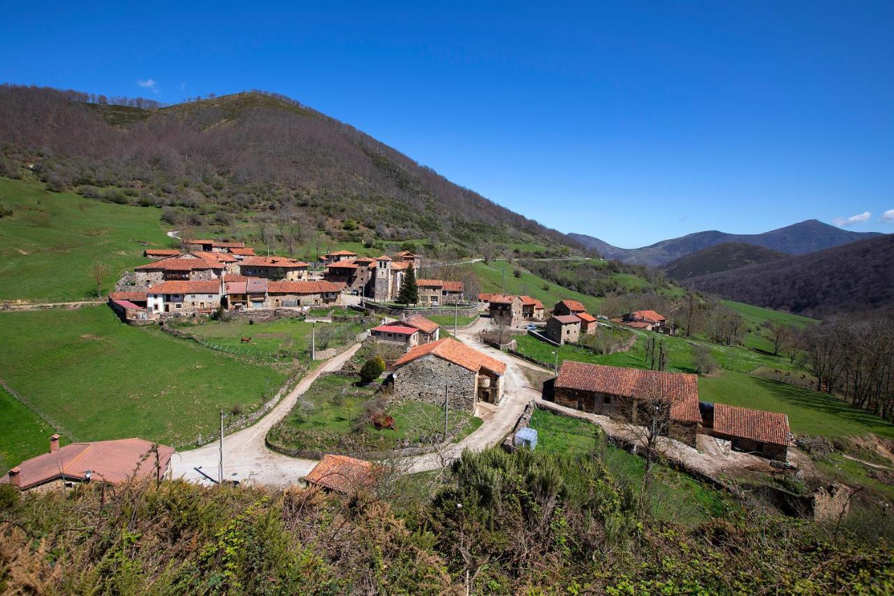 La Casona De Lombrana, En Polaciones Exterior foto