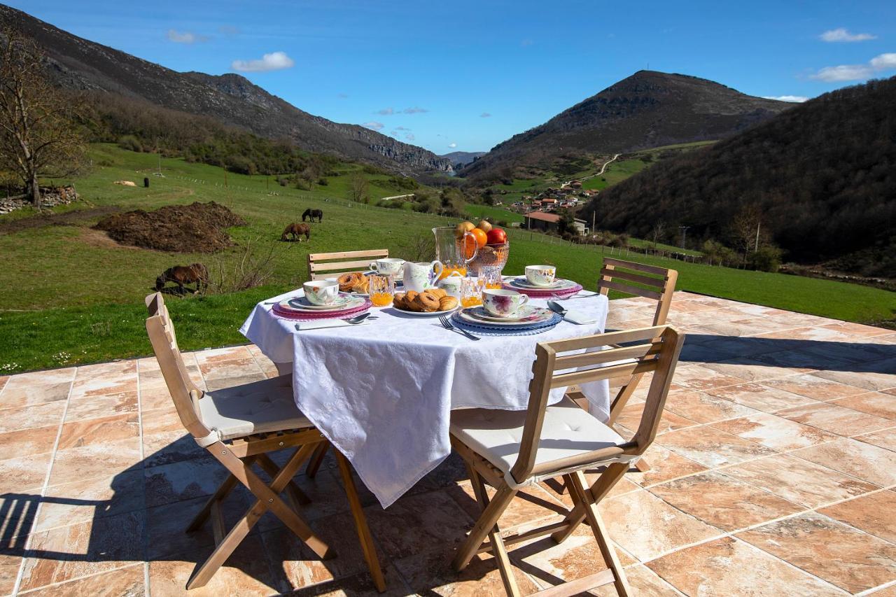 La Casona De Lombrana, En Polaciones Exterior foto